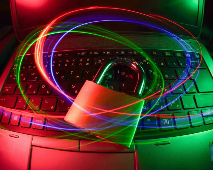 Laptop met hangslot